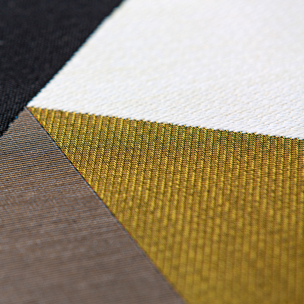 GROOVE BROWN - 160X230